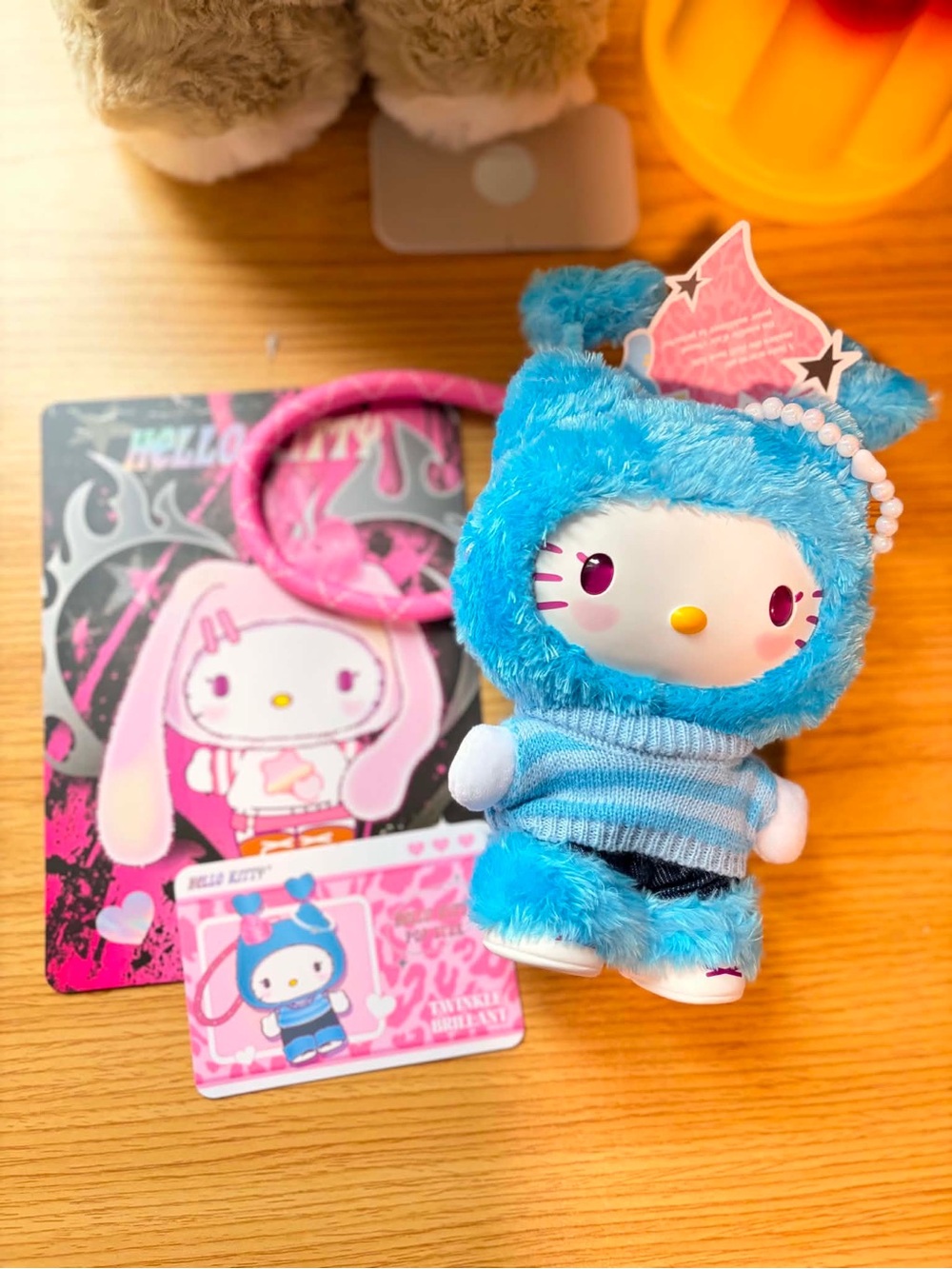 Hello kitty Pop star Series “Twinkle” plush keychain